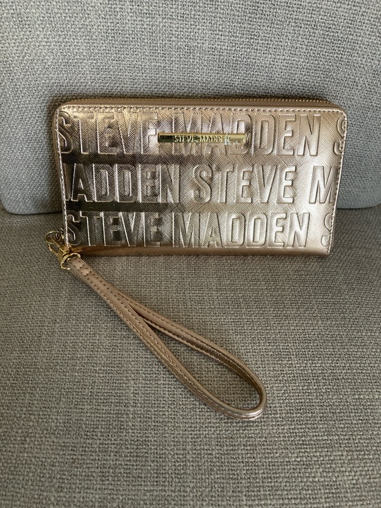 Steve Madden Handbags - Steve Madden Rose Gold Embossed Logo Wristlet